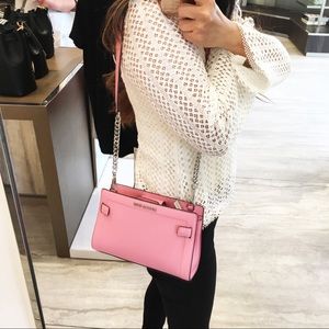 MICHAEL KORS Rayne Small Crossbody- Carnation